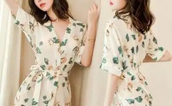 美女被触手注入精子强制受孕漫画